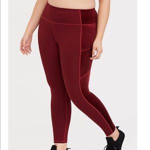 NWOT Torrid Active Leggings